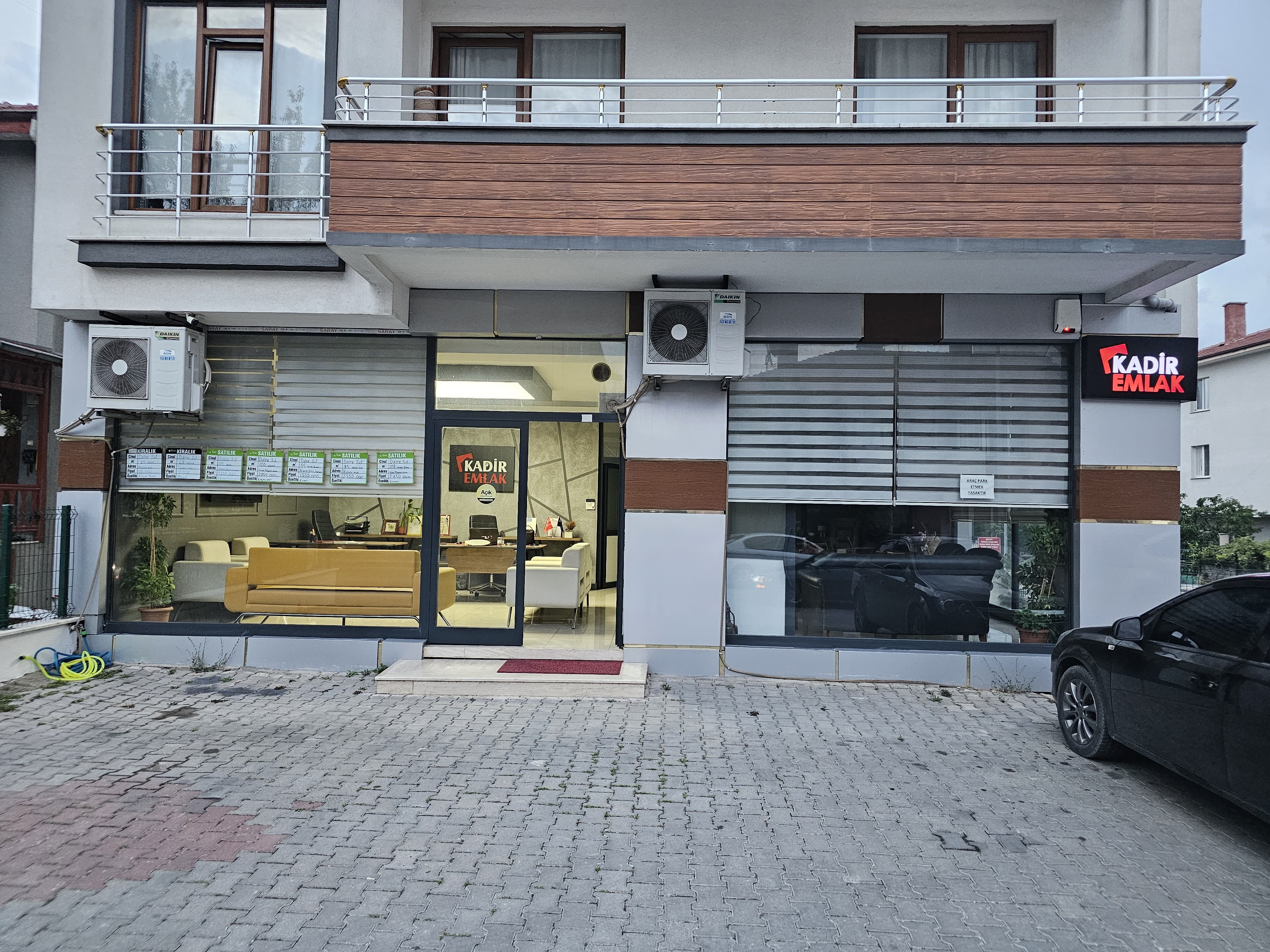 Ofis fotoğrafı