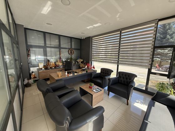 Ofis bekleme ve karşılama alanı